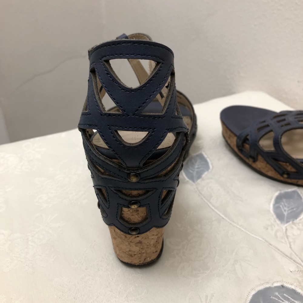 Adrienne Vittadini W Size 10 Gray Fine Leather Cork Wedges with Geometric Design - Picture 8 of 16